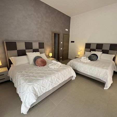 Emerella Luxury Suites-Siderno Lungomare Eksteriør bilde