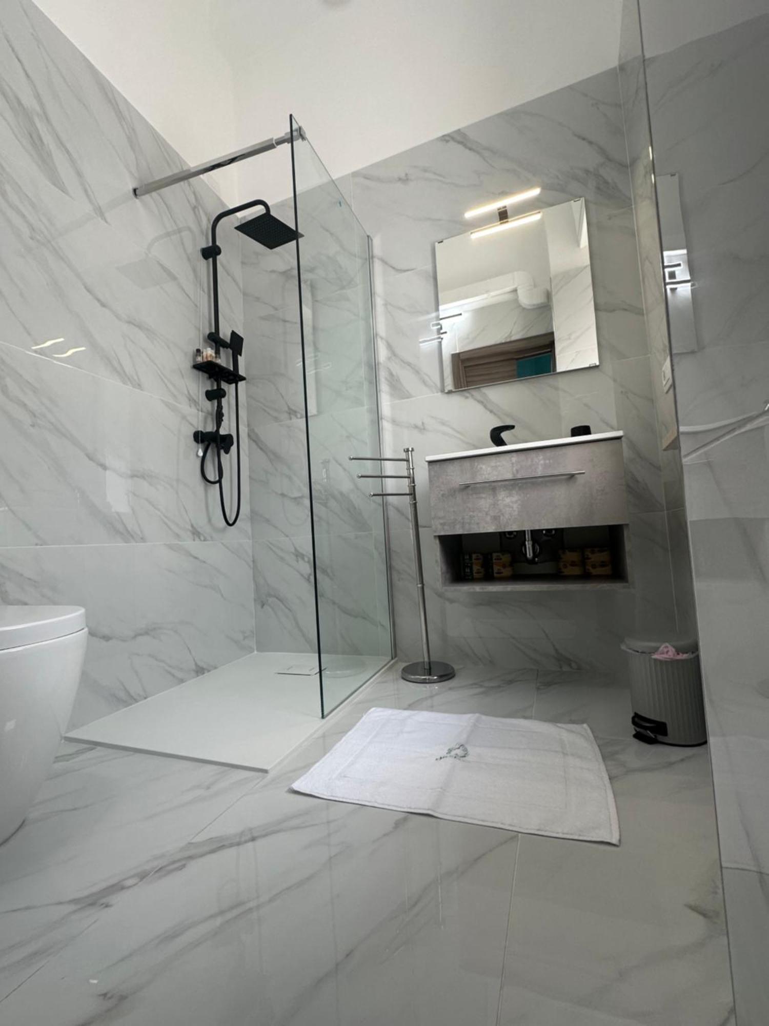 Emerella Luxury Suites-Siderno Lungomare Eksteriør bilde