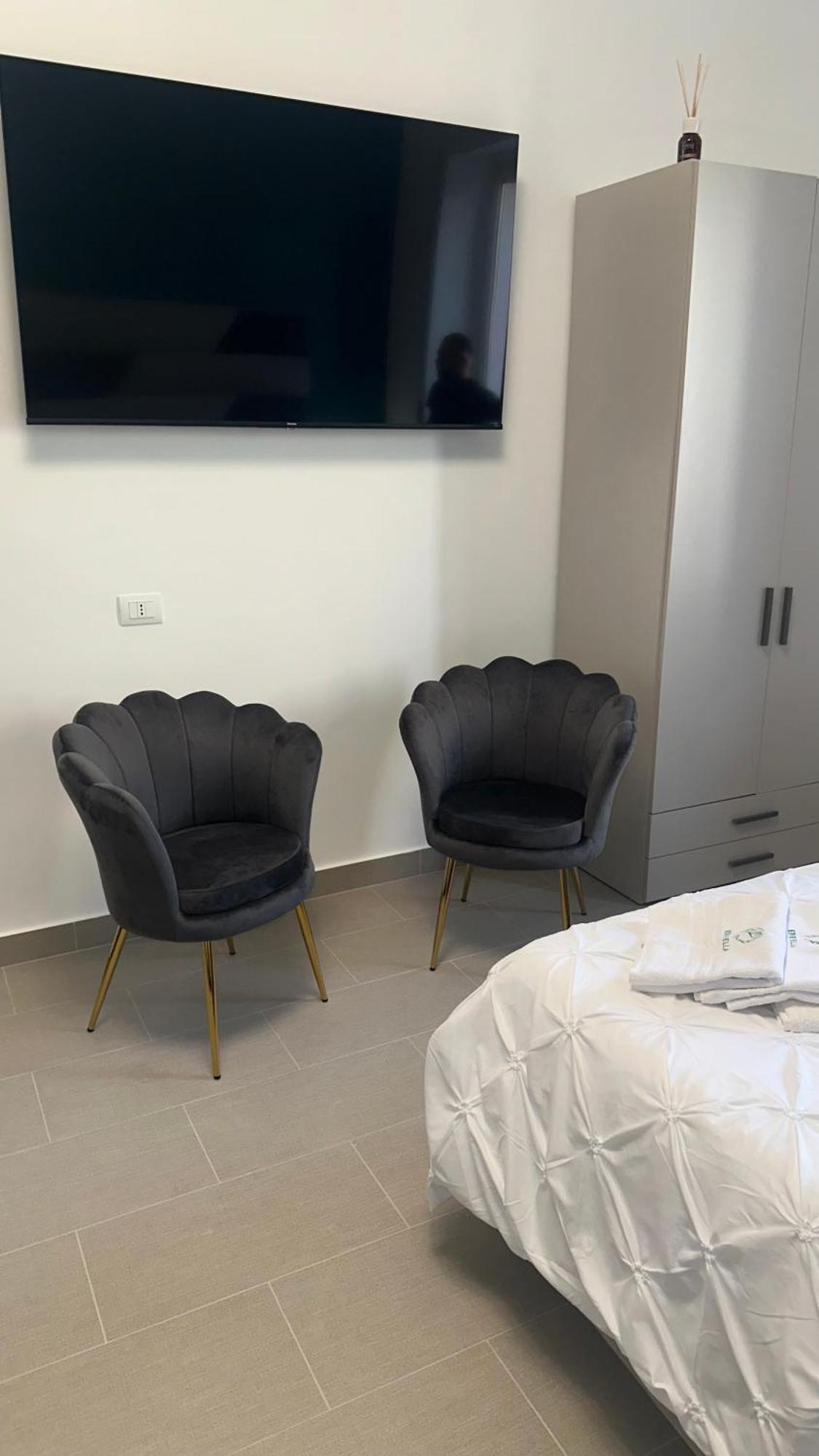 Emerella Luxury Suites-Siderno Lungomare Eksteriør bilde