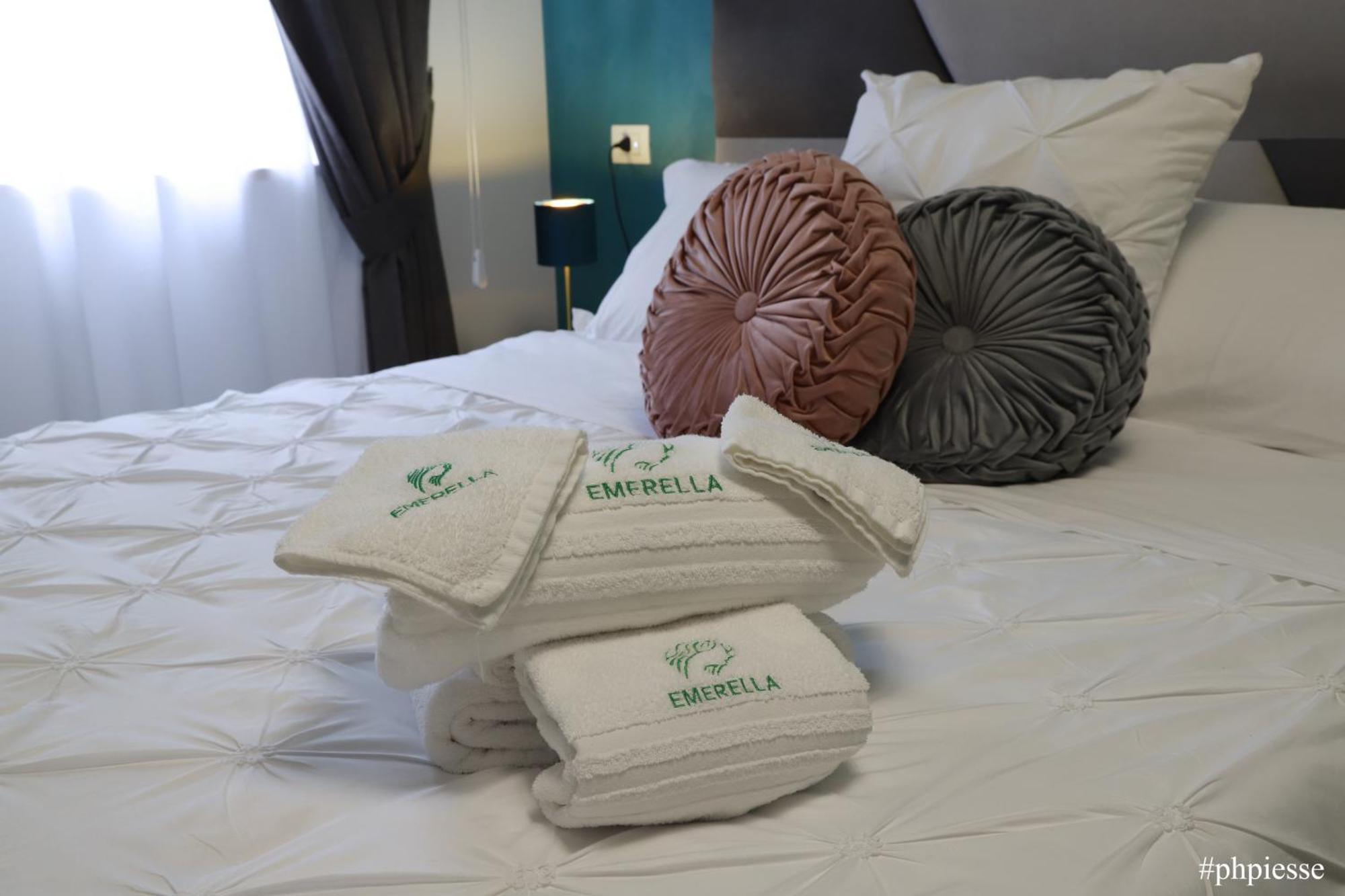 Emerella Luxury Suites-Siderno Lungomare Eksteriør bilde
