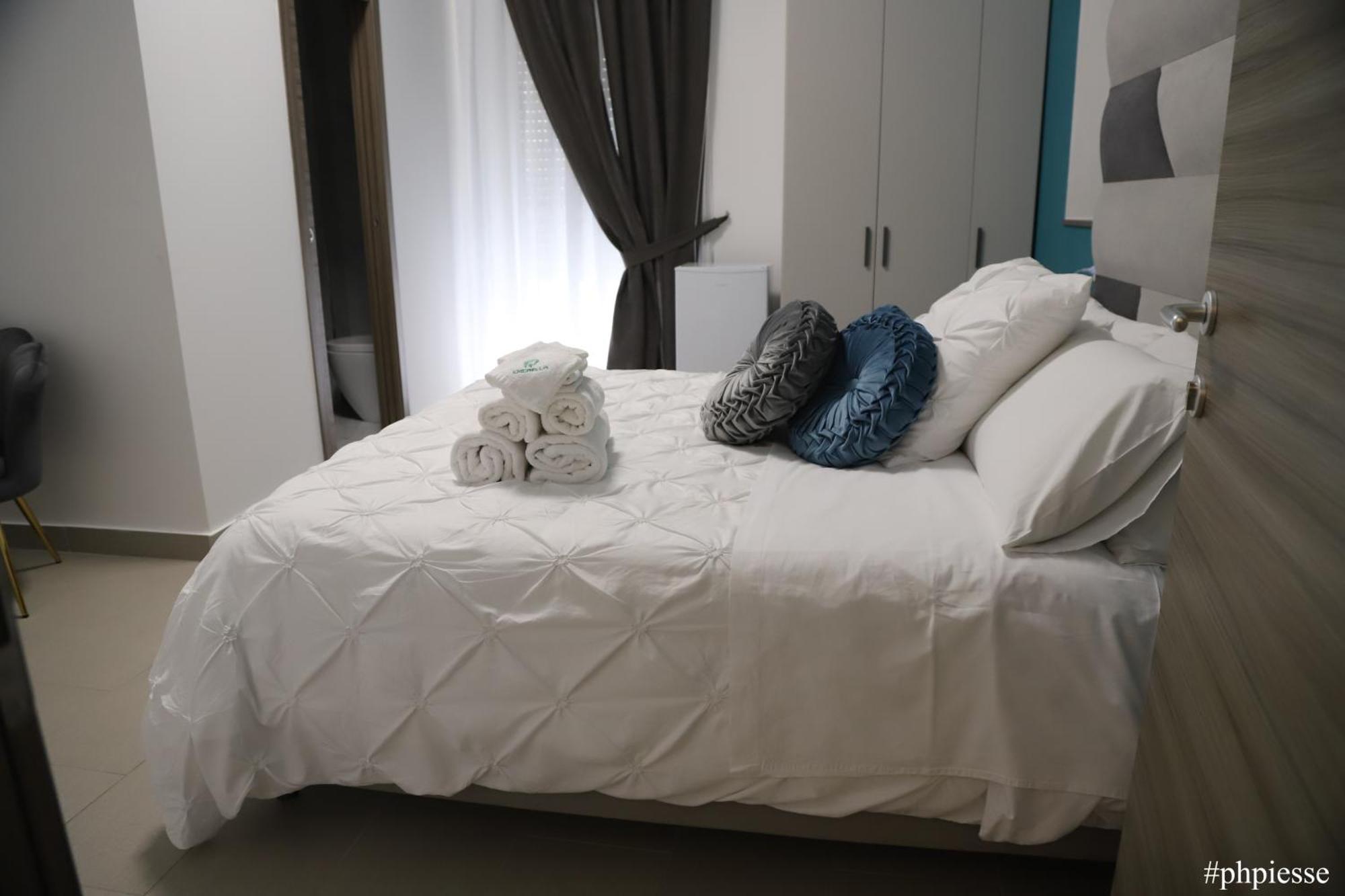 Emerella Luxury Suites-Siderno Lungomare Eksteriør bilde